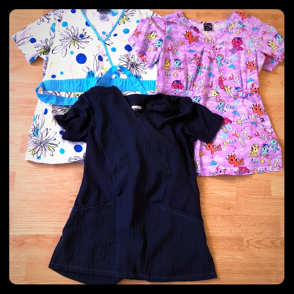 Women’s Scrub Tops Small